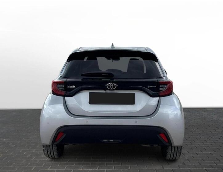 Toyota Yaris 6