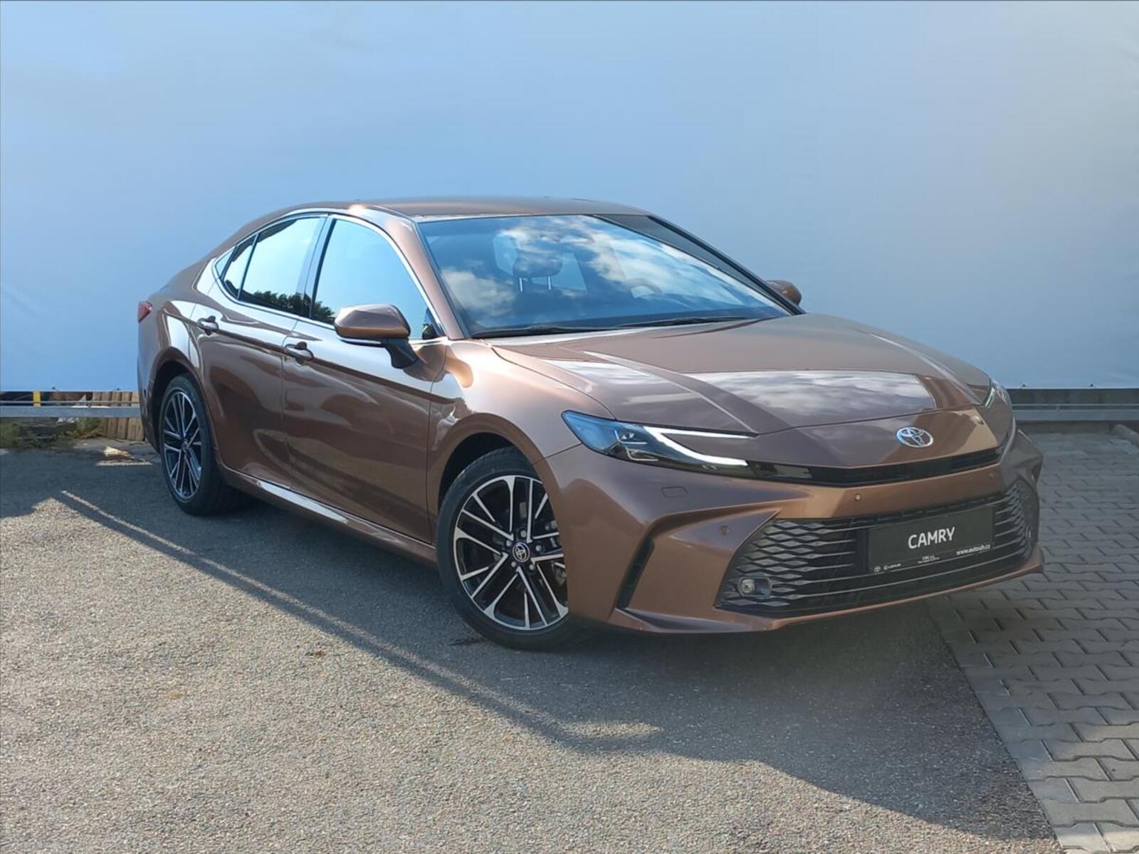 Toyota Camry 1