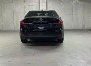 Toyota Camry 6