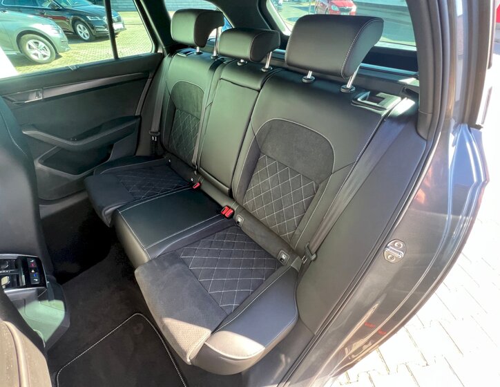 Škoda Superb 13