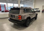 Toyota Land Cruiser 5