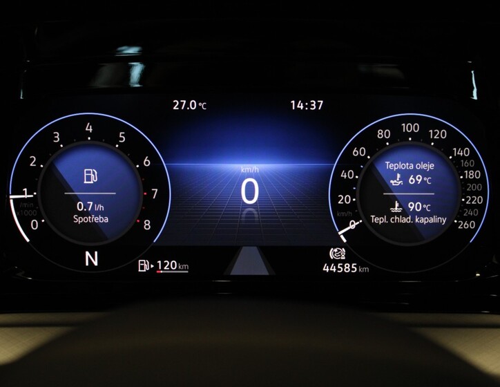 Volkswagen Golf 22