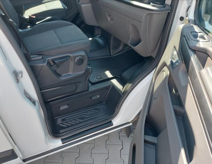 Ford Transit Custom 23