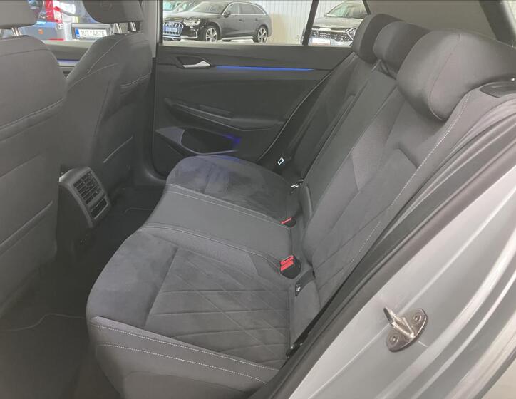 Volkswagen Golf 19