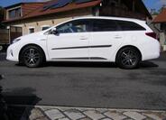 Toyota Auris 1