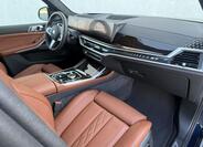 BMW X7 9
