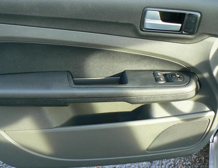 Ford Focus 9