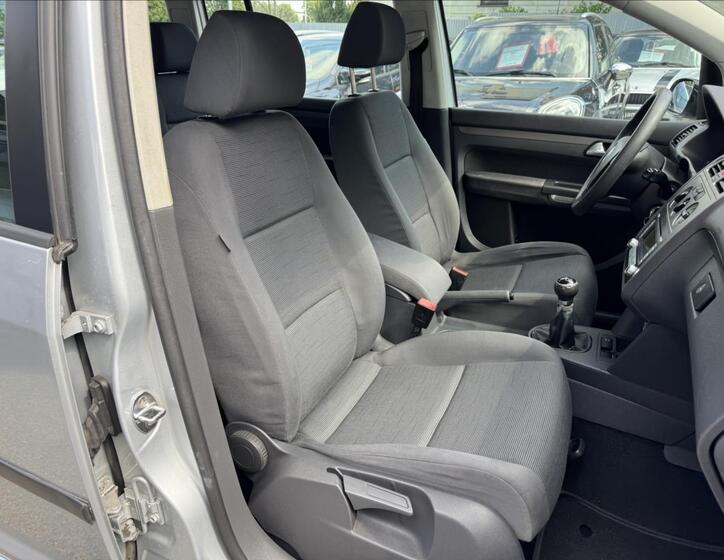 Volkswagen Touran 38