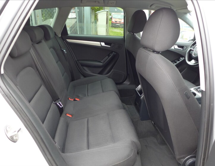 Audi A4 33