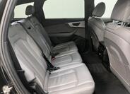 Audi Q7 21
