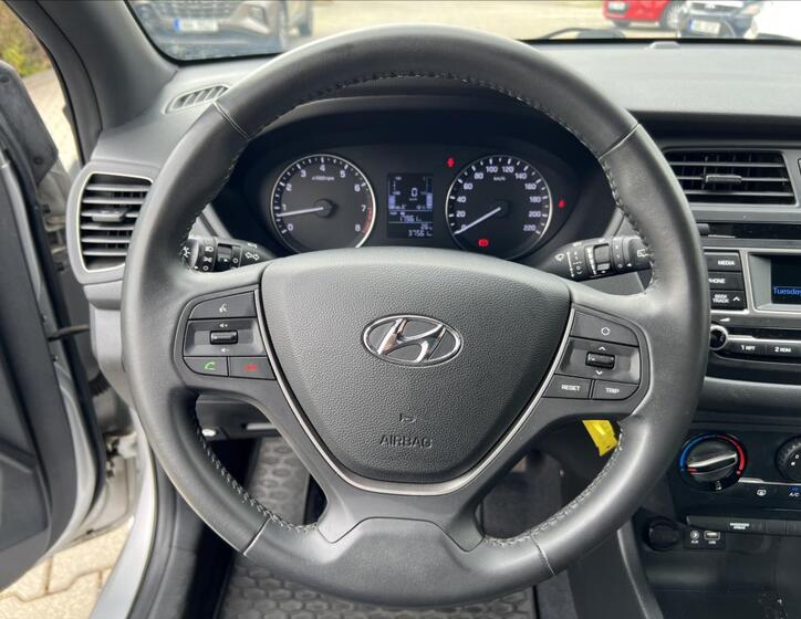 Hyundai i20 14