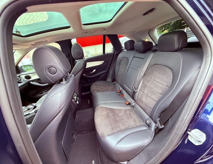 Mercedes-Benz GLC 10