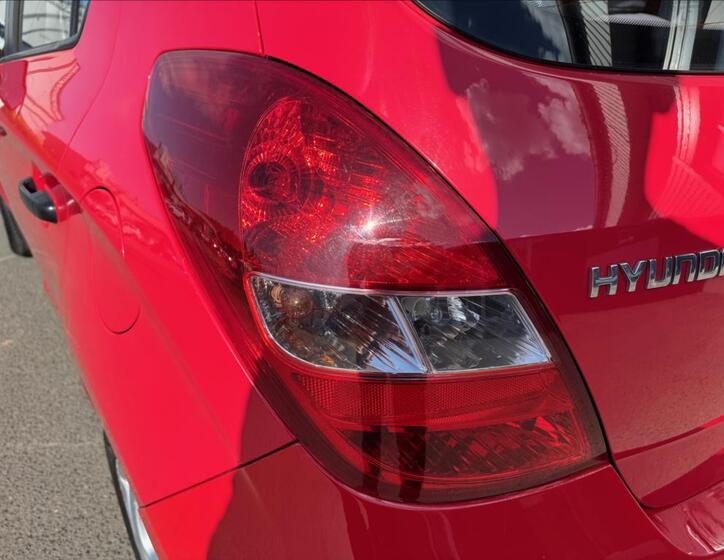 Hyundai i20 20