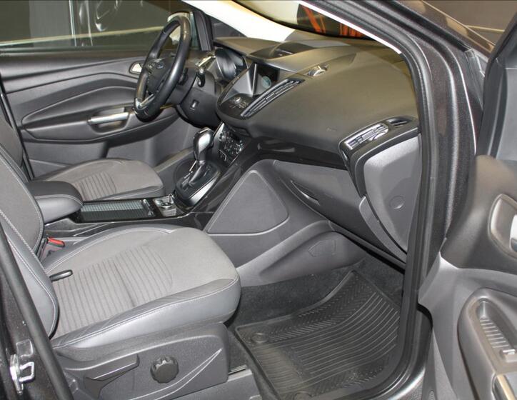 Ford Kuga 25