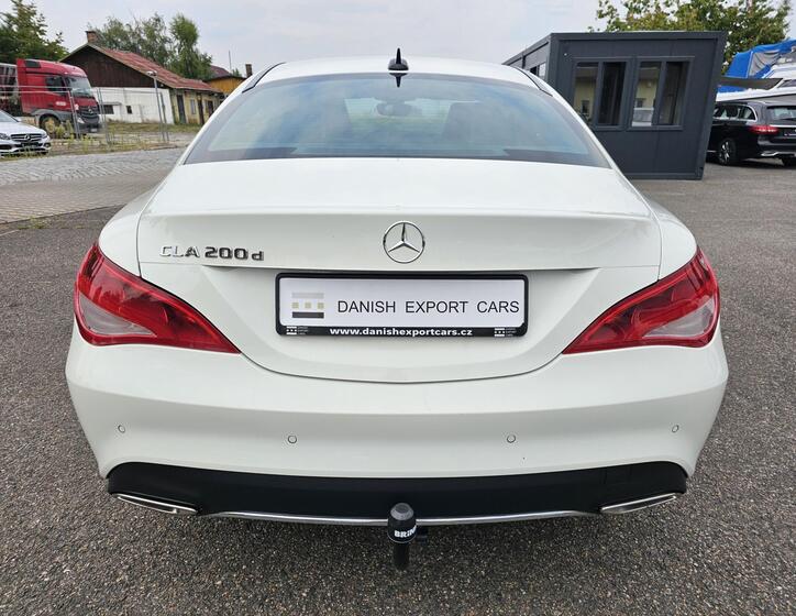 Mercedes-Benz CLA 6