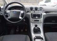 Ford Galaxy 11