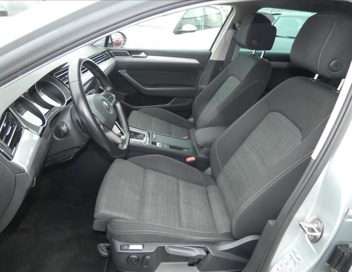 Volkswagen Passat 13