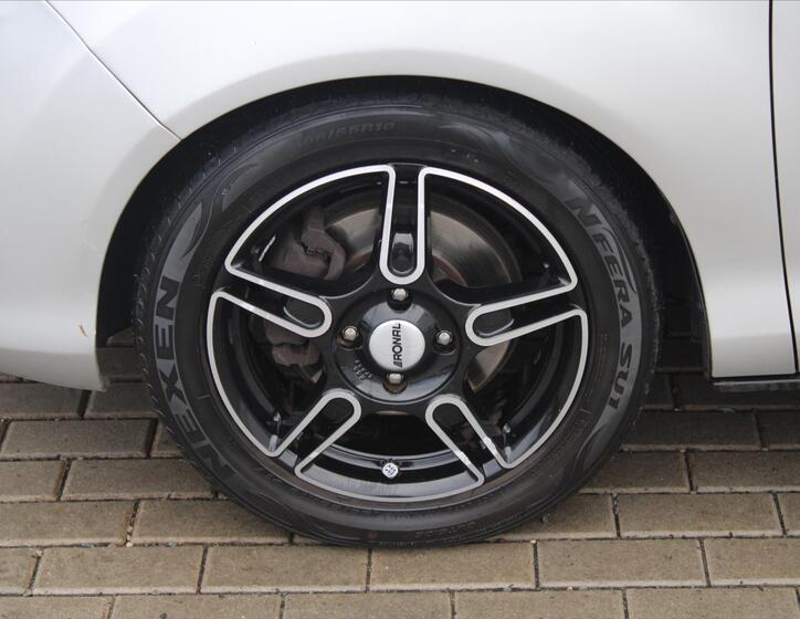 Ford B-MAX 9