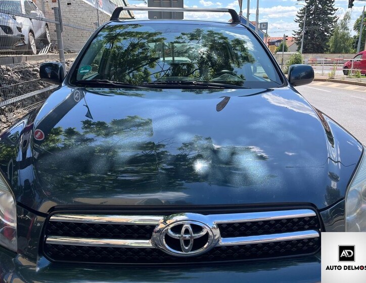 Toyota RAV4 11