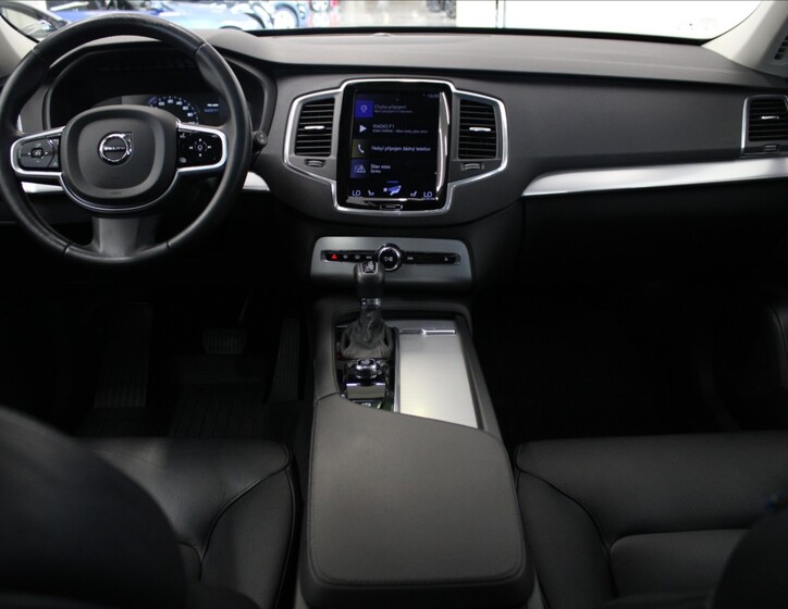 Volvo XC90 8