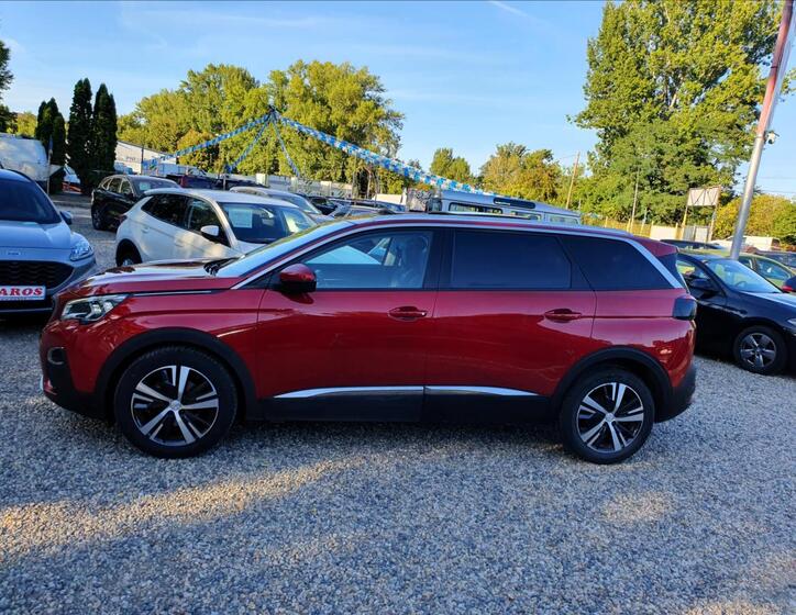 Peugeot 5008 3
