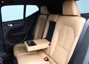Volvo XC40 11