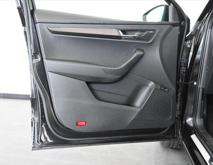 Škoda Karoq 25