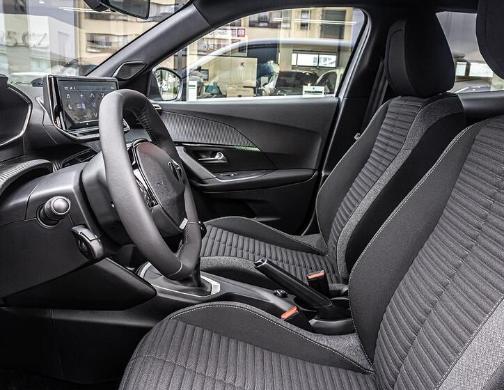 Peugeot 2008 9