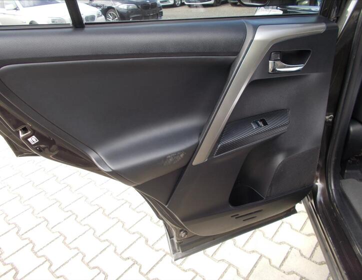 Toyota RAV4 20