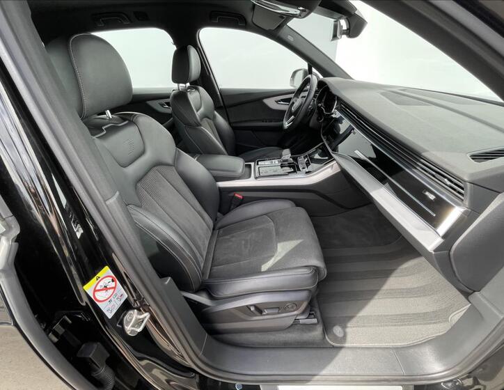 Audi Q7 19