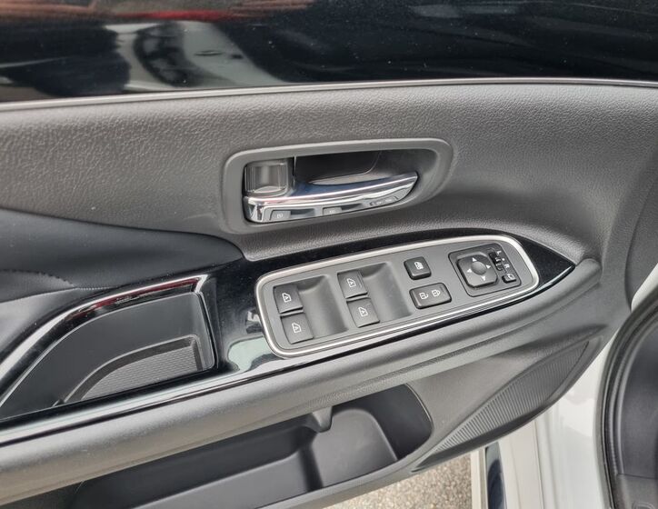Mitsubishi Outlander 22
