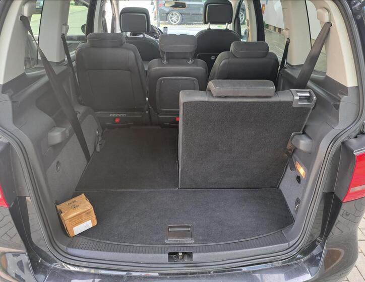 Volkswagen Touran 32
