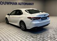Toyota Camry 16