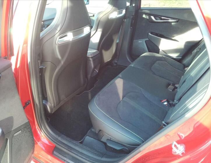 KIA EV6 8