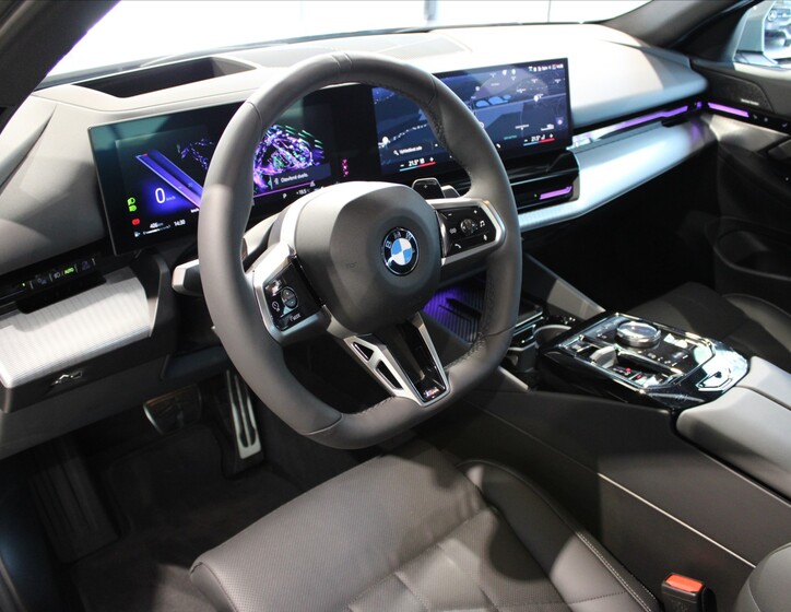 BMW Řada 5 12