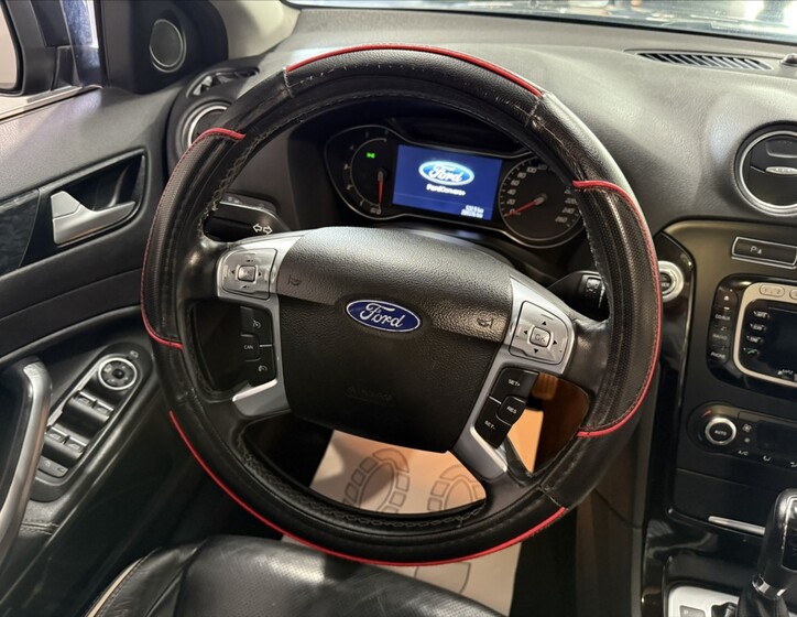Ford Mondeo 22
