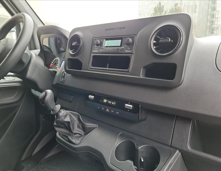 Mercedes-Benz Sprinter 15