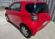 Toyota iQ 4
