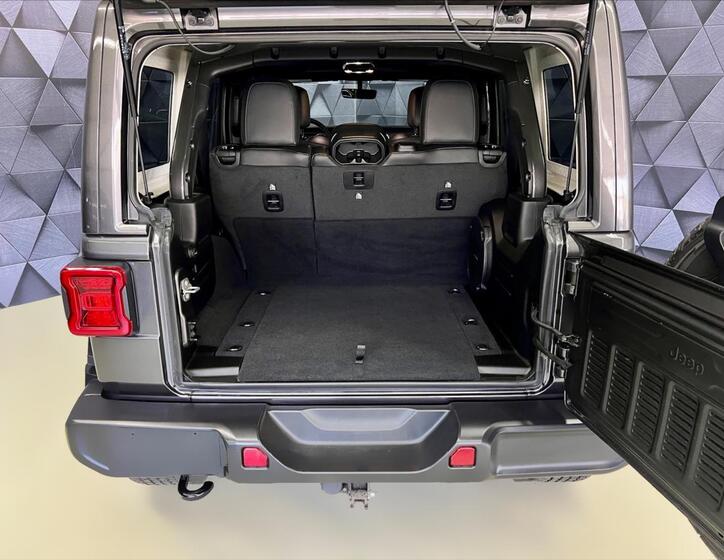 Jeep Wrangler 24