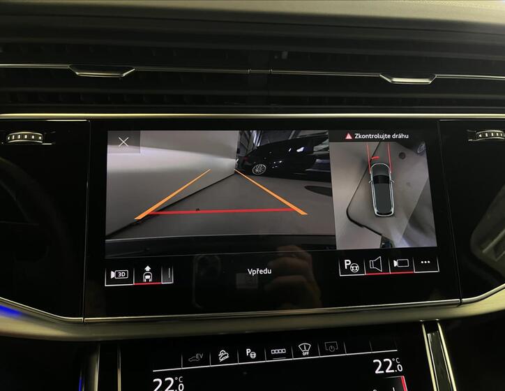 Audi Q7 13