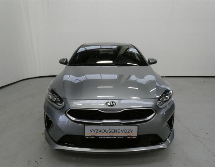KIA ProCeed 4