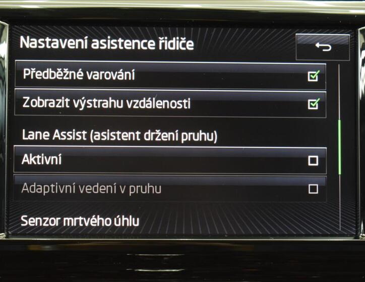 Škoda Superb 24