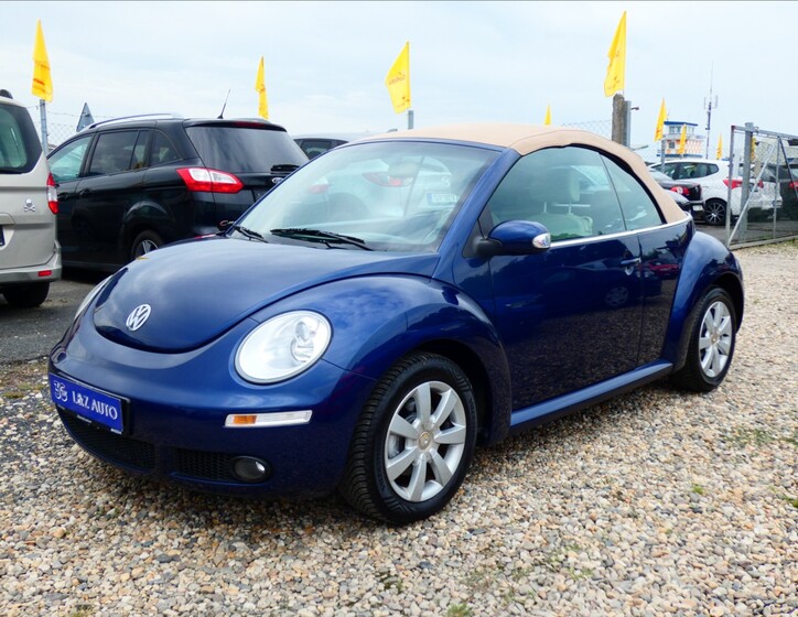 Volkswagen New Beetle 1