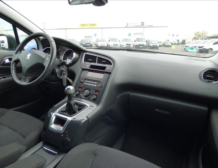 Peugeot 5008 35