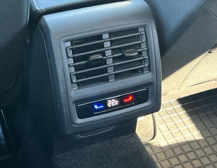 Volkswagen Golf 21