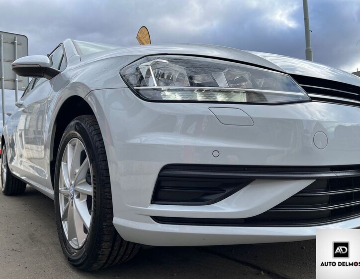 Volkswagen Golf 12