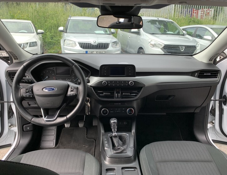 Ford Focus 9