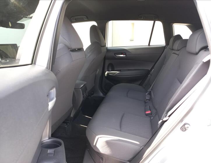 Toyota Corolla Cross 11