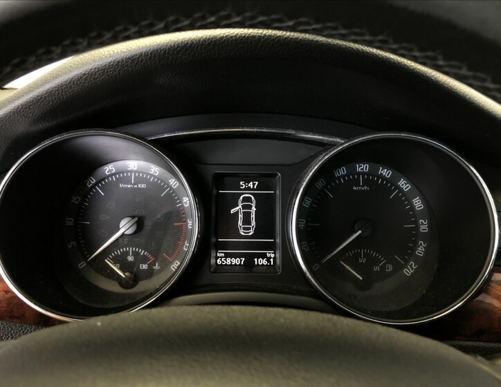 Škoda Superb 19