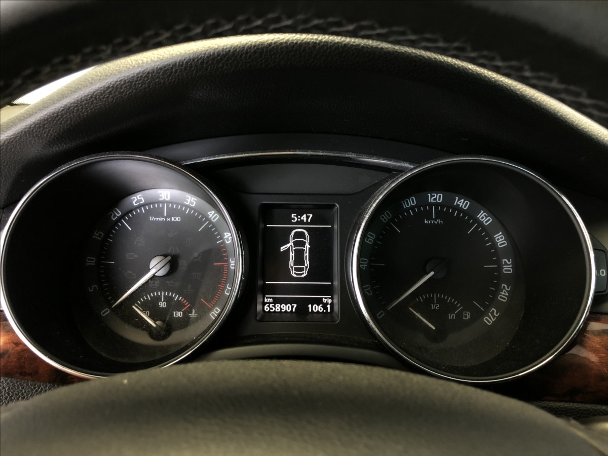 Škoda Superb